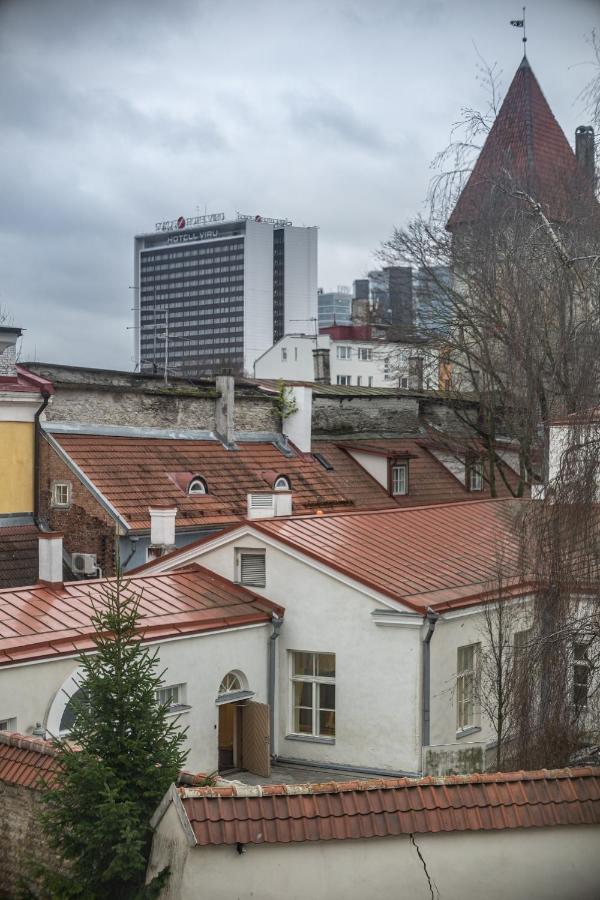 Roofs Of The Old Tallinn Guest House Dış mekan fotoğraf
