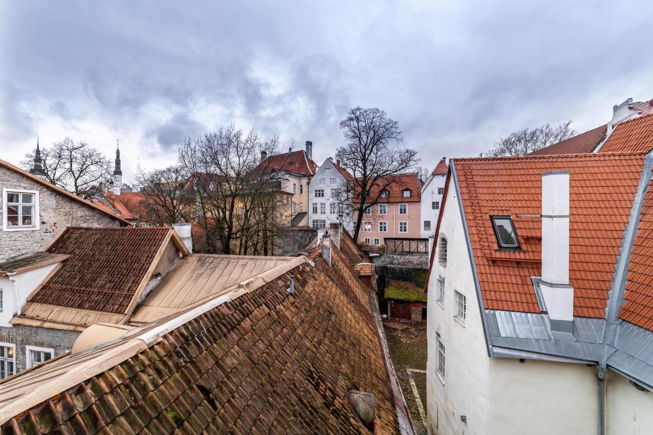 Roofs Of The Old Tallinn Guest House Dış mekan fotoğraf